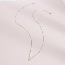 Load image into Gallery viewer, V To the T Necklace