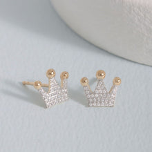 Load image into Gallery viewer, Queen Of All Things Earrings