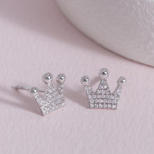 Load image into Gallery viewer, Queen Of All Things Earrings
