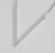 Load image into Gallery viewer, V To the T Necklace