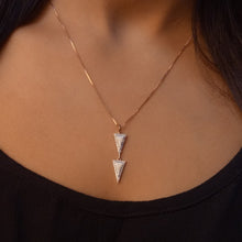 Load image into Gallery viewer, Take The Plunge Necklace