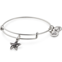 Load image into Gallery viewer, Starfish Charm Bangle