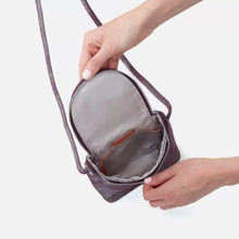 Load image into Gallery viewer, Fern Crossbody (Plum Graphite)