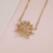 Load image into Gallery viewer, Blooming Lotus Necklace